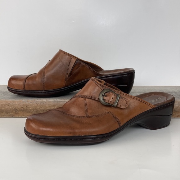 Michel M Peggy Brown Leather Clog - Picture 7 of 13